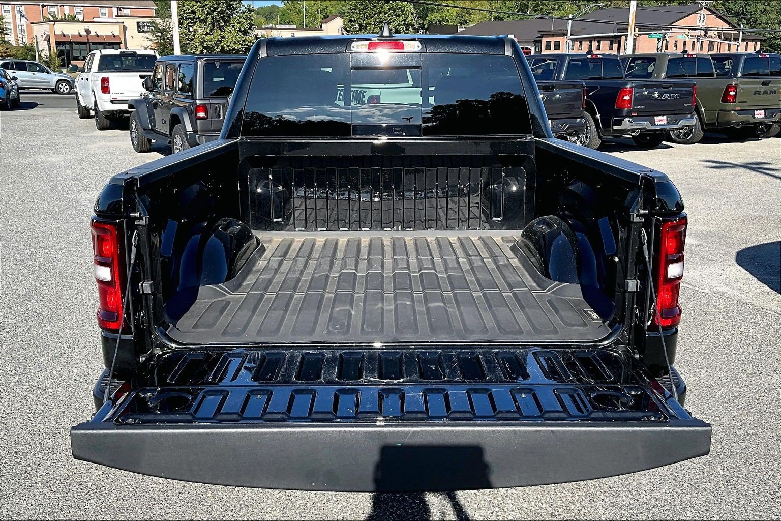 Used 2025 RAM 1500 Tradesman AWD/4WD image 28