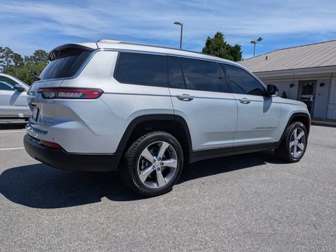 Used 2022 Jeep Grand Cherokee L Limited RWD image 5