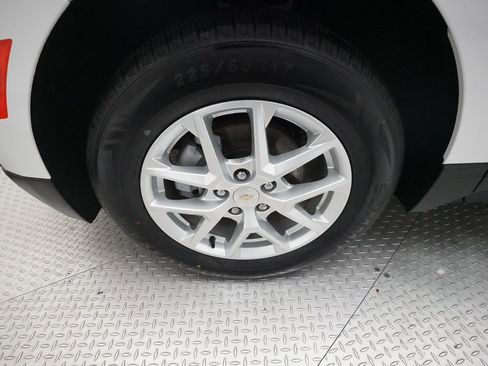 Certified 2024 Chevrolet Equinox LT image 27