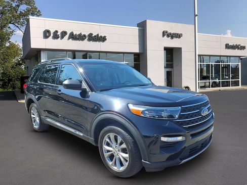 Used 2022 Ford Explorer XLT w/ Equipment Group 202A AWD/4WD image 1
