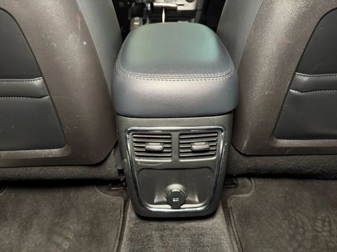 Used 2014 Dodge Charger R/T w/ Blacktop Package image 21