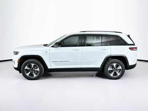 Used 2022 Jeep Grand Cherokee Limited 4xe AWD/4WD image 4