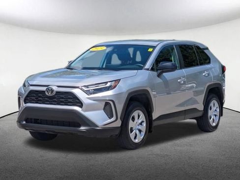 Certified 2025 Toyota RAV4 LE AWD/4WD image 13
