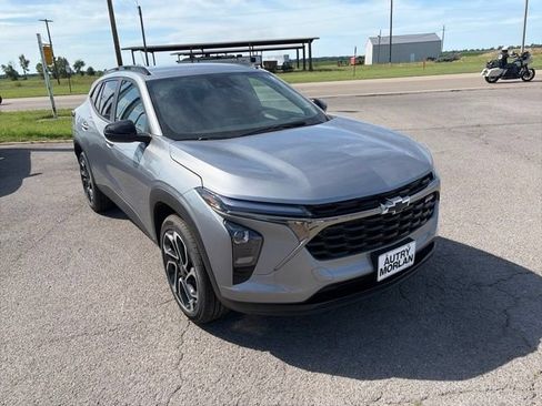 New 2026 Chevrolet Trax RS w/ Driver Confidence Package FWD image 8