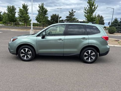 Used 2018 Subaru Forester 2.5i Limited AWD/4WD image 6