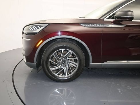 Used 2020 Lincoln Aviator 2WD w/ Class IV Trailer Tow Package image 9