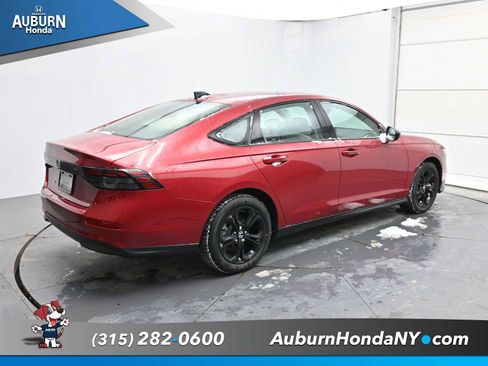 New 2025 Honda Accord SE image 13