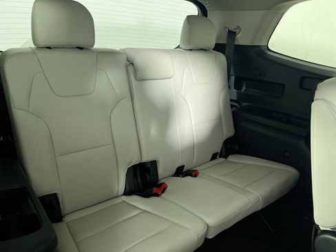 New 2025 Kia Telluride EX w/ EX Captain's Chair Package image 31