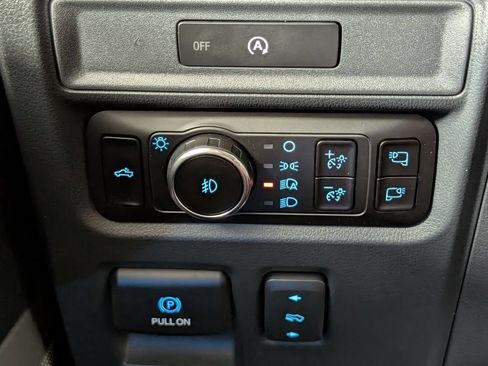 Used 2025 Ford F150 Lariat w/ Equipment Group 502A High AWD/4WD image 29