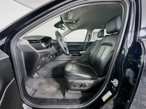 Used 2022 Jeep Grand Cherokee L Limited AWD/4WD image 13
