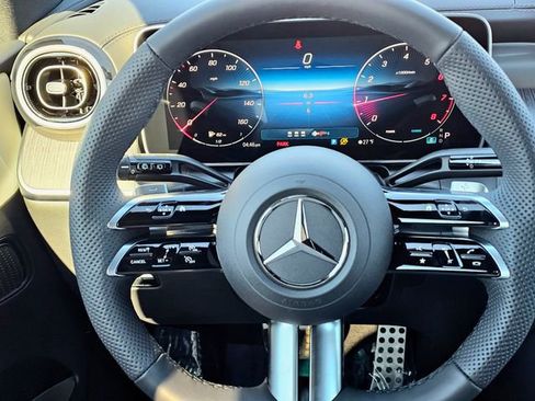 New 2026 Mercedes-Benz GLC 300 4MATIC image 31