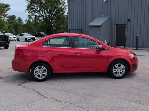 Used 2014 Chevrolet Sonic LT FWD image 9