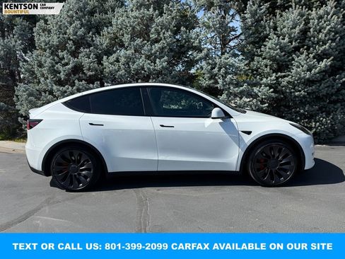 Used 2023 Tesla Model Y Performance image 9