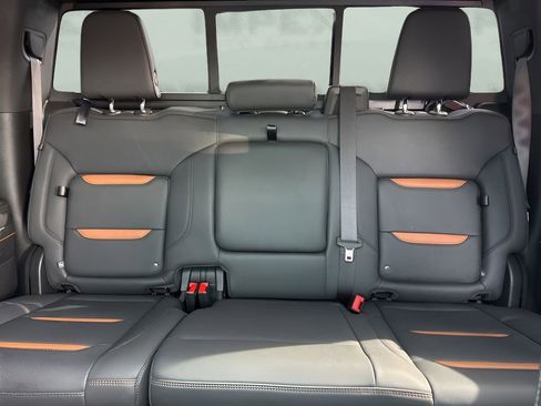 Used 2024 GMC Sierra 1500 AT4 w/ AT4 Premium Package image 13