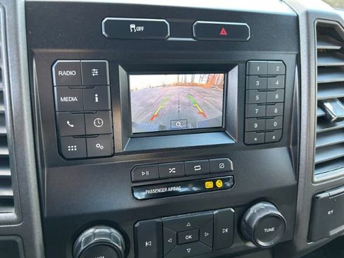 Used 2022 Ford F250 XL w/ Power Equipment Group image 14