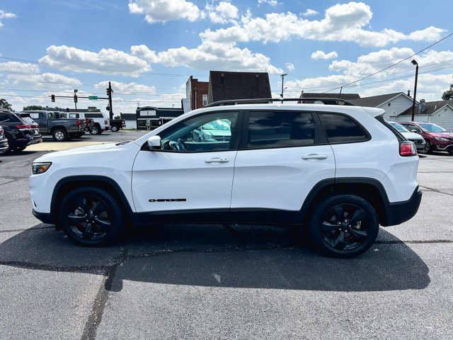 Used 2019 Jeep Cherokee Latitude Plus FWD image 4