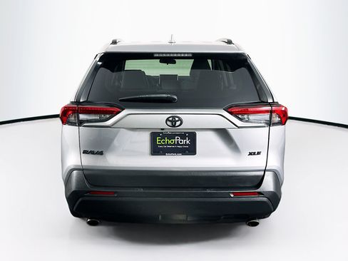 Used 2023 Toyota RAV4 XLE Premium FWD image 7