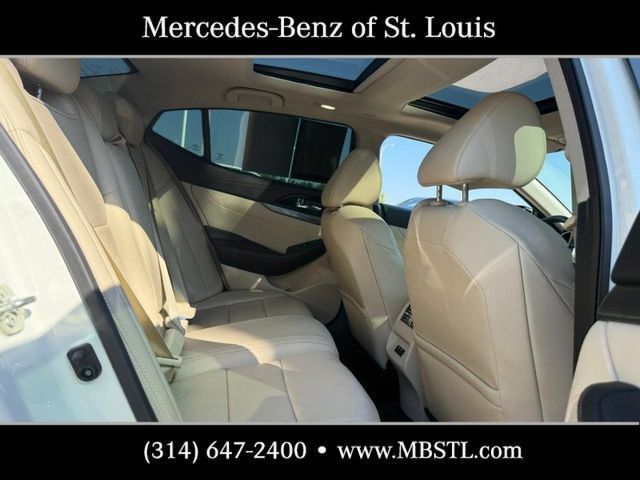 Used 2020 Nissan Maxima 3.5 SL w/ Floor Mat Group FWD image 12