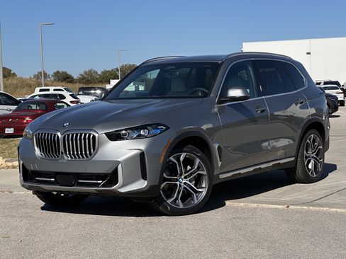 New 2026 BMW X5 xDrive40i image 1