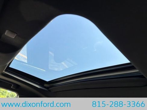 Used 2022 Toyota Highlander XSE AWD/4WD image 21