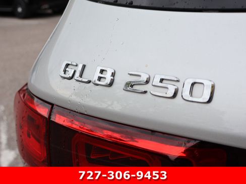 Certified 2022 Mercedes-Benz GLB 250 image 9