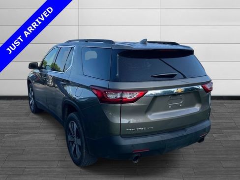 Used 2020 Chevrolet Traverse LT w/ LT Premium Package AWD/4WD image 5