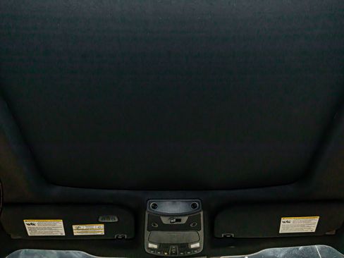 Used 2018 Ford F150 Platinum w/ Equipment Group 701A Luxury AWD/4WD image 19