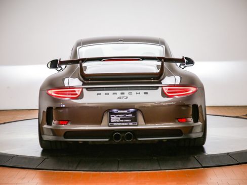 Certified 2015 Porsche 911 GT3 RWD image 6