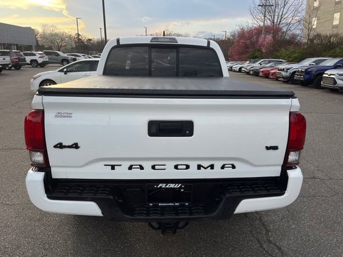 Certified 2019 Toyota Tacoma SR w/ SR Convenience Package image 15