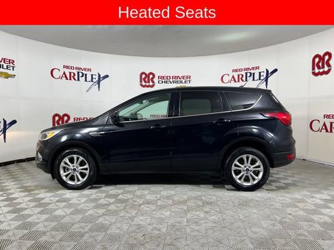 Used 2019 Ford Escape SE FWD image 4