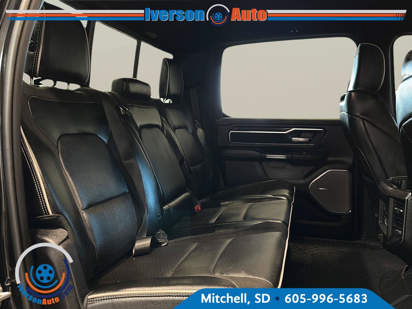 Used 2025 RAM 1500 Laramie w/ Night Edition AWD/4WD image 31