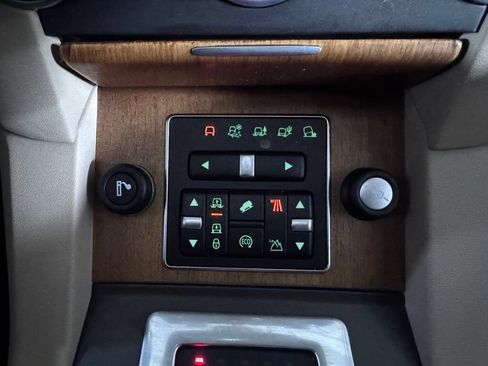Used 2016 Land Rover LR4 HSE AWD/4WD image 37