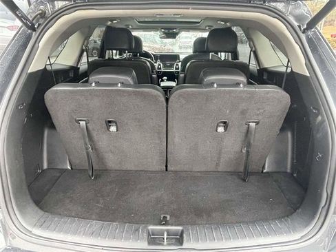 Used 2023 Kia Sorento SX image 9