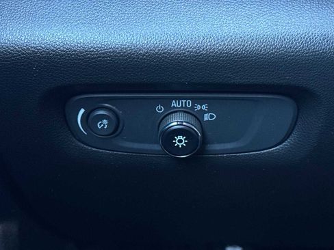 Certified 2023 Chevrolet Traverse RS image 33