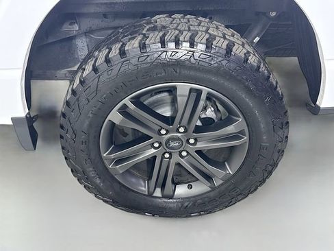 Certified 2022 Ford F150 XLT w/ Equipment Group 302A High image 30