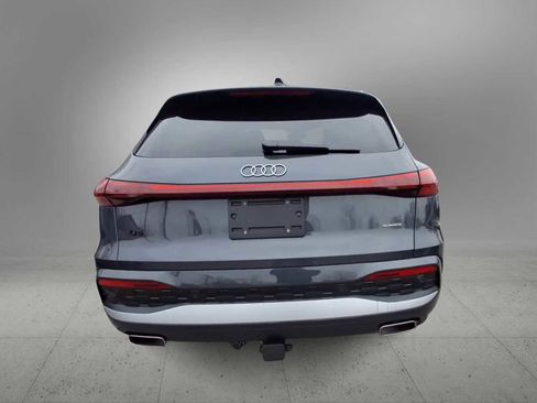 Certified 2025 Audi Q5 Premium w/ Premium Plus AWD/4WD image 7