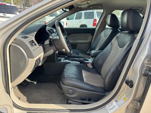 Used 2010 Mercury Milan Premier image 9