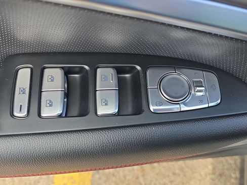 Used 2025 Genesis G70 2.5T w/ Sport Prestige Package image 26