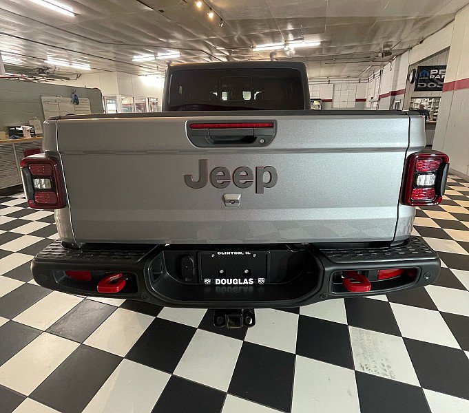 Used 2020 Jeep Gladiator Rubicon AWD/4WD image 4