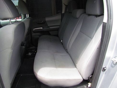 Used 2021 Toyota Tacoma SR5 RWD image 12