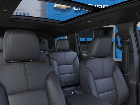 New 2026 Chevrolet Traverse High Country image 24