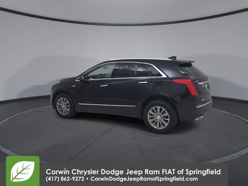 Used 2017 Cadillac XT5 Luxury w/ Driver Awareness Package image 10