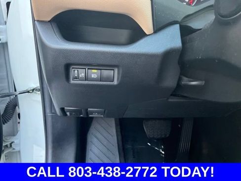 Used 2022 Toyota RAV4 LE FWD image 30