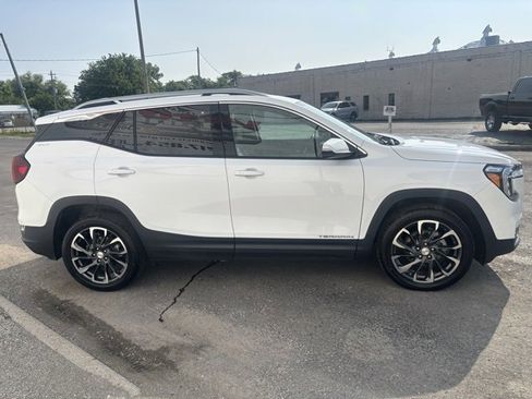 Used 2022 GMC Terrain SLT image 9