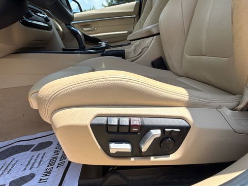 Used 2016 BMW 328i Sedan RWD image 13