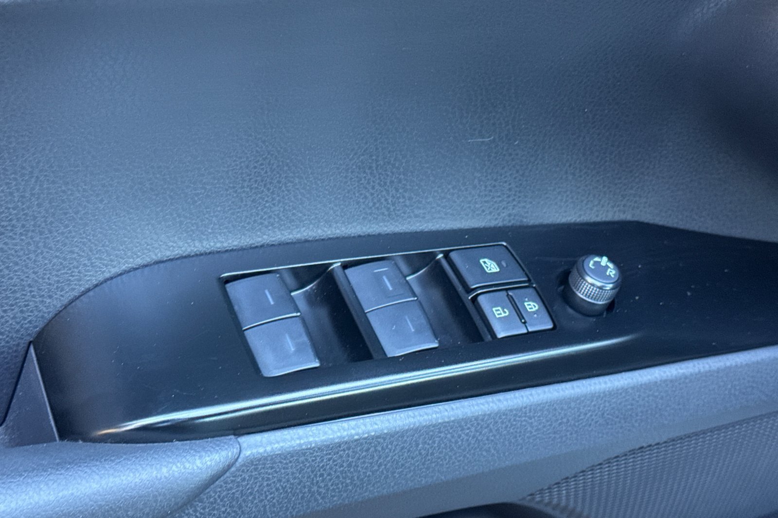 Certified 2026 Toyota Camry SE w/ Convenience Package FWD image 15
