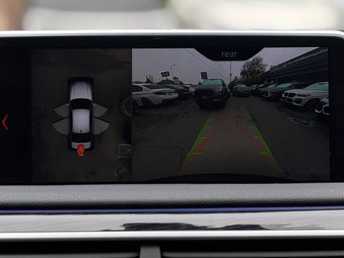 Used 2018 BMW 740i image 20