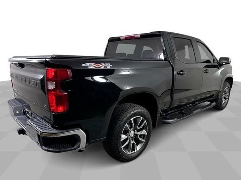 Used 2025 Chevrolet Silverado 1500 LT AWD/4WD image 8