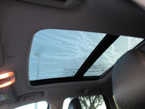 Used 2017 Volvo XC60 T5 Inscription image 17