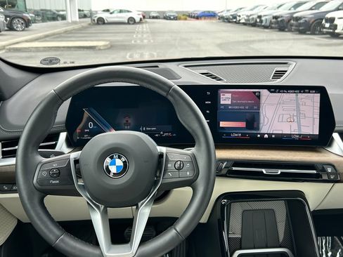 Used 2026 BMW X1 xDrive28i w/ Technology Package AWD/4WD image 17